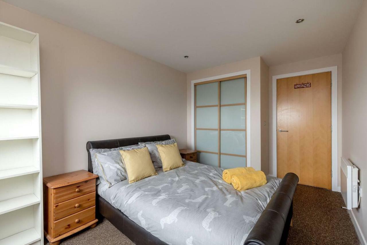 Apartamento Modern Riverfront Apt. 10 Mins From Hydro/secc *